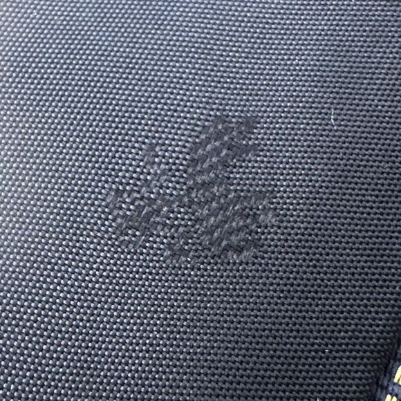 Brooks Brothers Makers Neck Tie All Silk Made in USA Navy w/Gold Geometric CLEAN - Picture 4 of 9